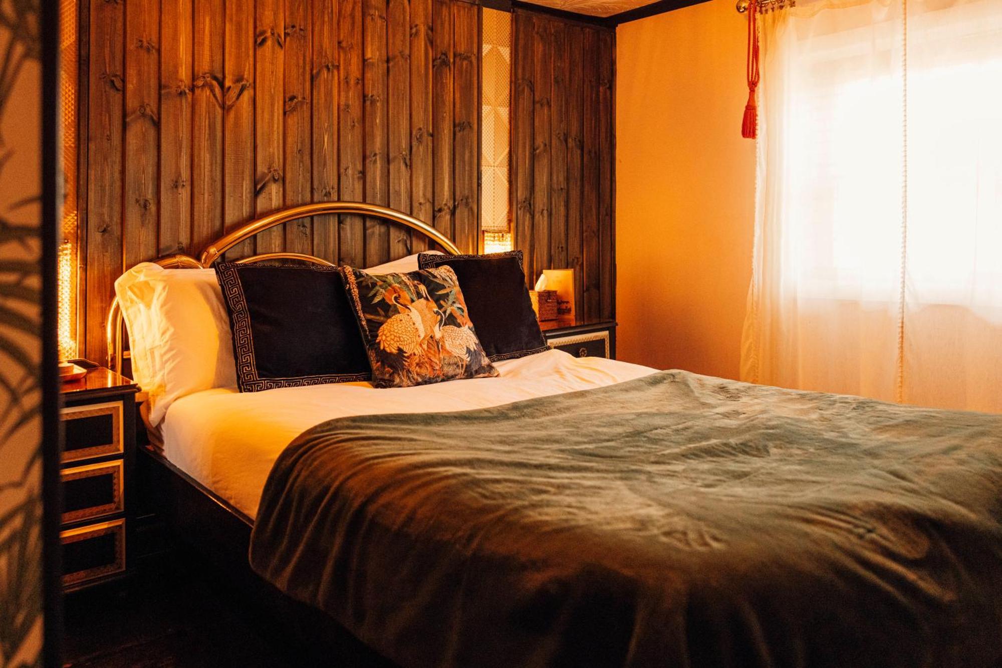 The George & Heart House Hotel Margate Bagian luar foto