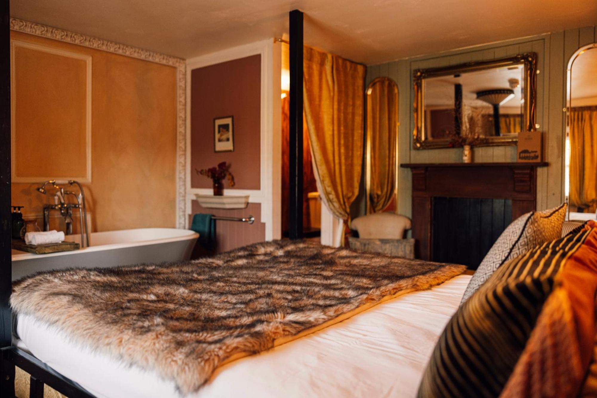 The George & Heart House Hotel Margate Bagian luar foto